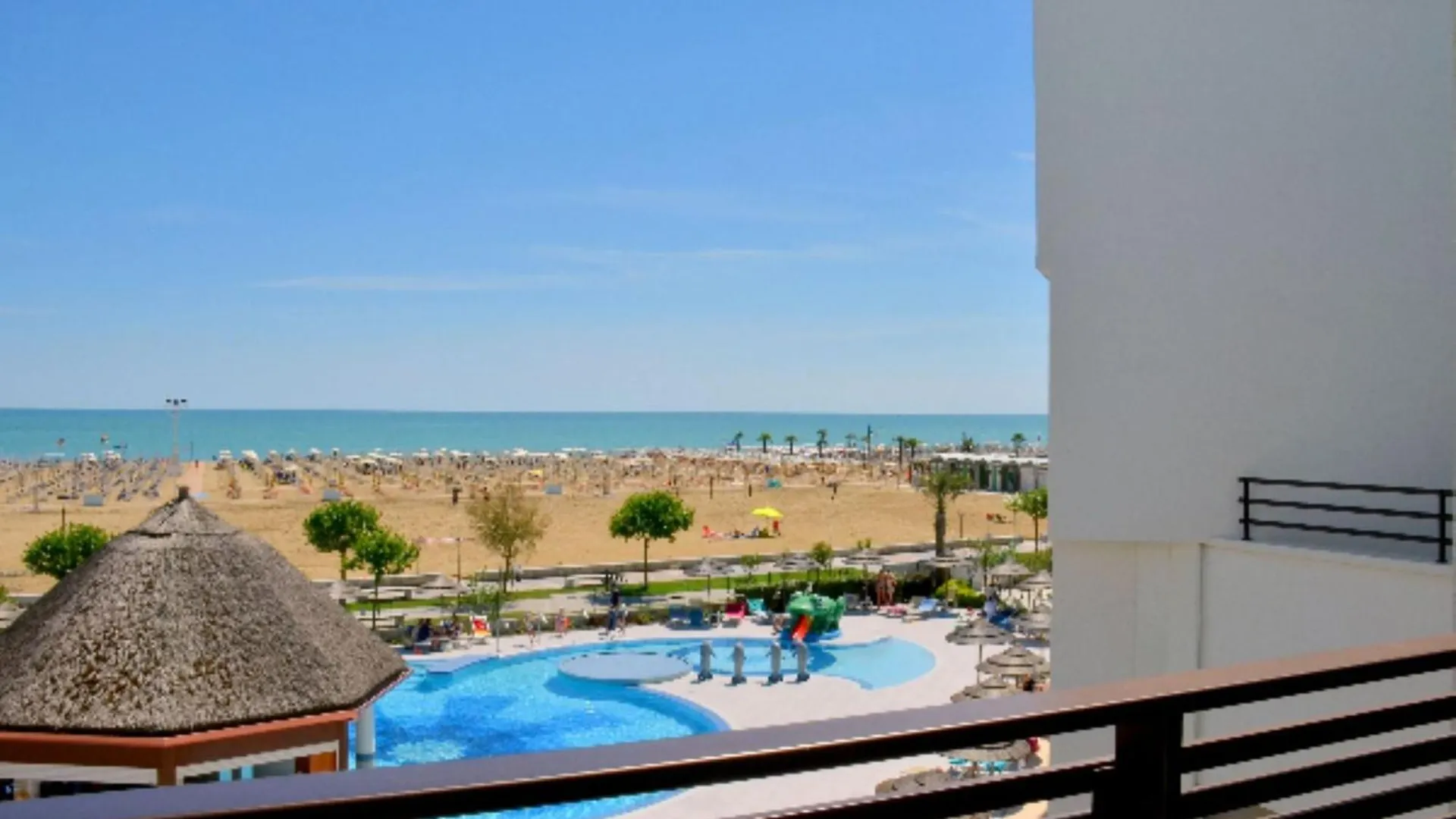 Modern Apartment With Stunning Seaview Terrace ビビオーネ 0*,  イタリア