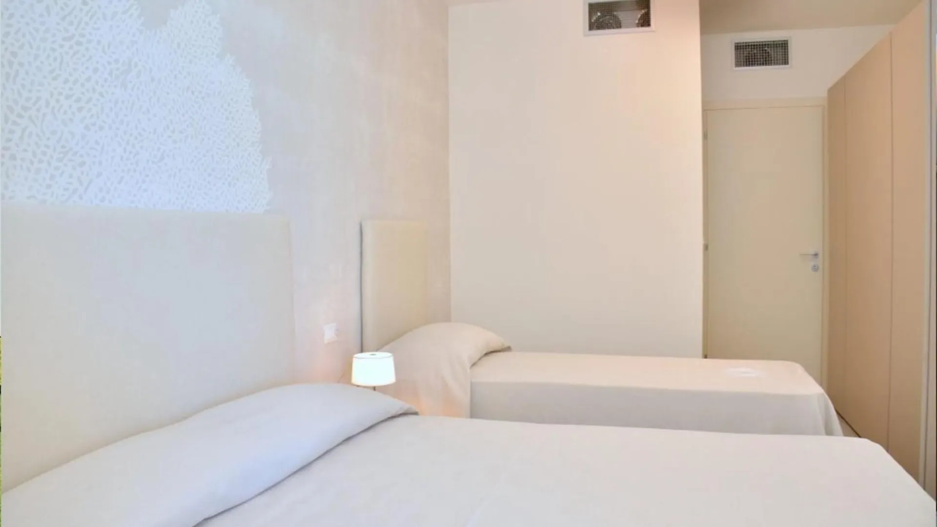 Modern Apartment With Stunning Seaview Terrace Bibione